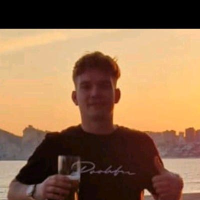 29 year old Male seeks a single or double room Main Photo