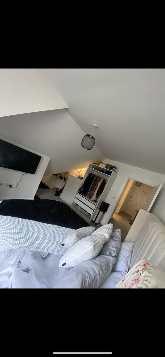 Beautiful one bedroom - Purley Main Photo