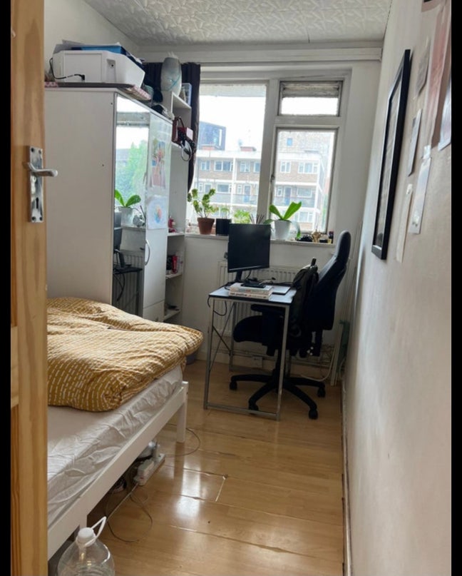 Cosy & cheap single close to Old Street/Hoxton Main Photo