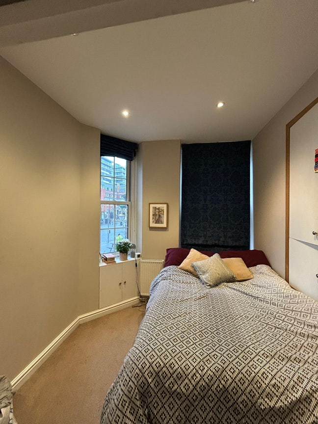 Bright Double Room near Tower Bridge Main Photo