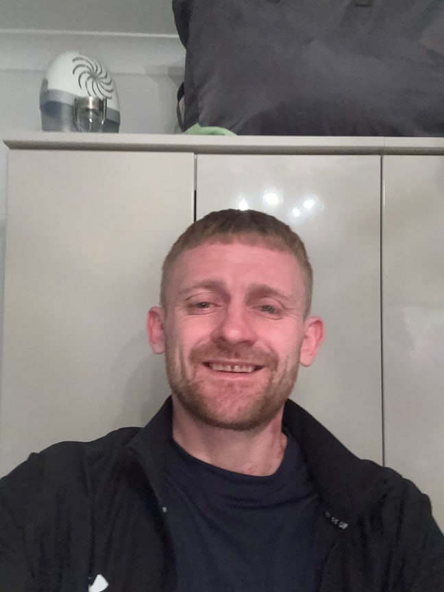 Looking to rent a room or whole property  Main Photo