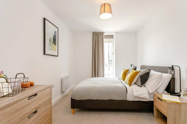 🌟 Ensuite Room in Allegro Living — Short Term Let Main Photo