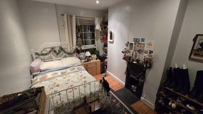 Top Floor River View Flat with Cat Main Photo