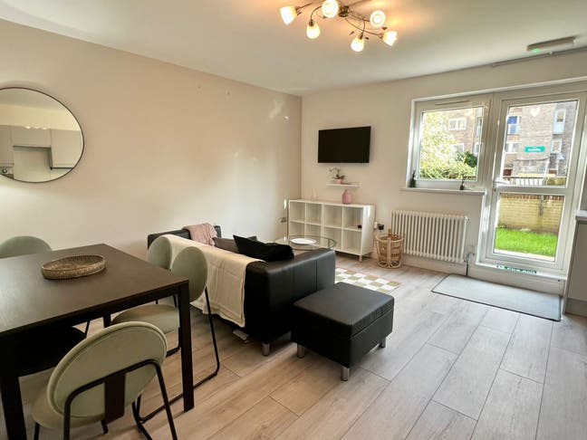[Short Let] Modern 4B2B 2 Garden House - Euston Main Photo