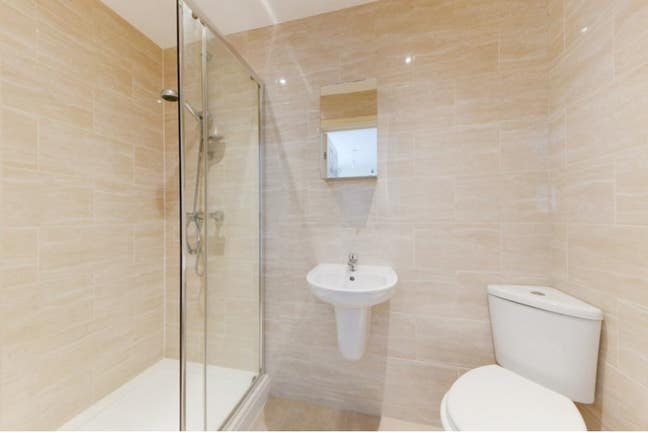 🔥 New - Fabulous  Ensuite Room with Parking!🔥 Main Photo