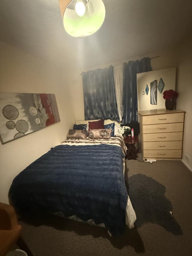 Room available Now  Main Photo