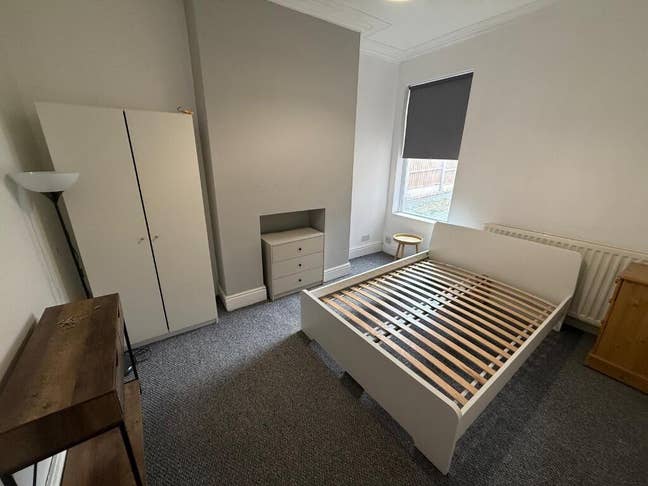 A spacious, fully furnished bedroom  Main Photo