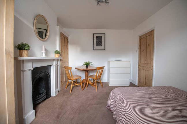 Large 6 bed house - Parsons Green/Fulham Brdway Main Photo