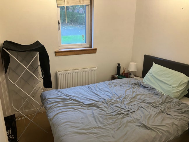 Double Room Available in Kelvinbridge Flat Main Photo