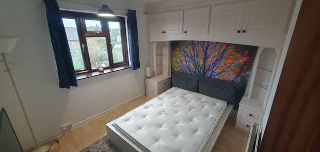 Spacious double and king room available Main Photo