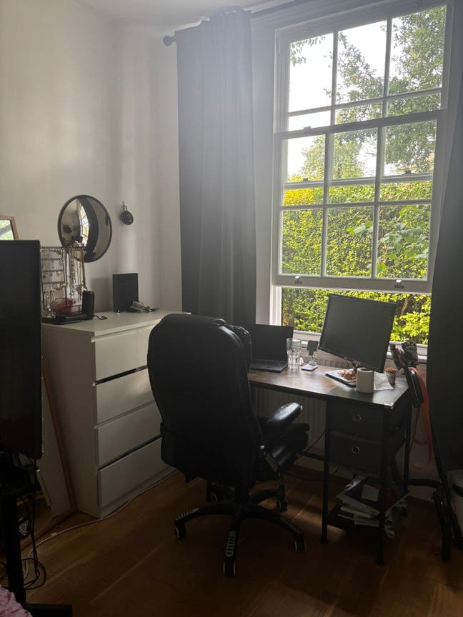 Huge house in Brixton - 10 min walk from the tube! Main Photo