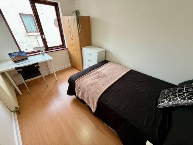 🏡Lovely Double Room near Canary Wharf🏡 Main Photo