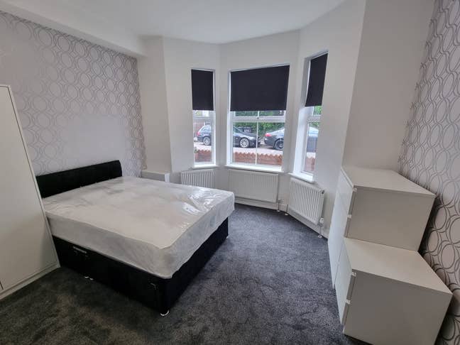 Cosy Studio Room in Luton - Available Now Main Photo