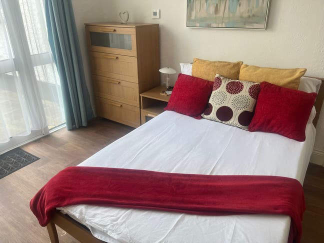 Lovely Double in Friendly Houseshare Main Photo