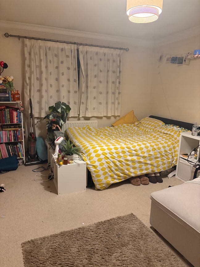 1 spacious, affordable, en-suite room, surbiton Main Photo