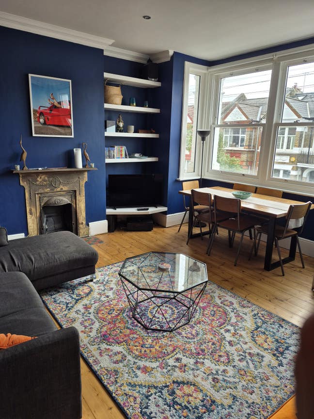 Bright, peaceful room in charming Kensal Rise home Main Photo