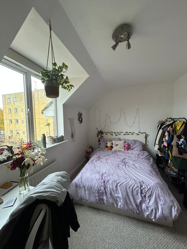 🏡 Double Room in Friendly All-Girls House – £750  Main Photo