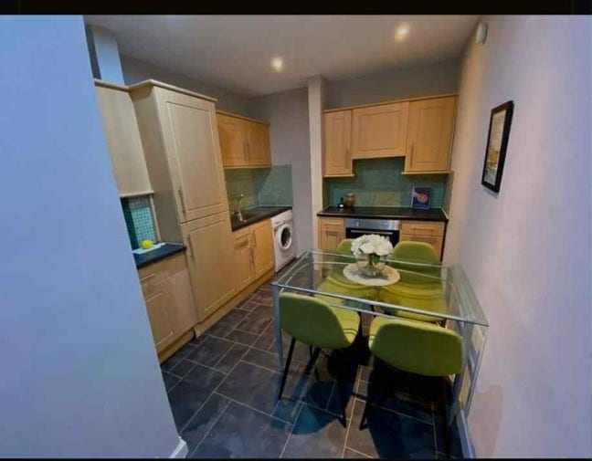 Double Room for rent in Lieth Main Photo