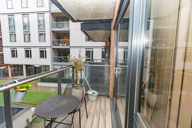 Fully Furnished Double Room with Private Balcony🌟 Main Photo