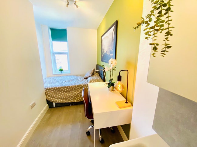 Designer -EN SUITE Room Whitefield Main Photo