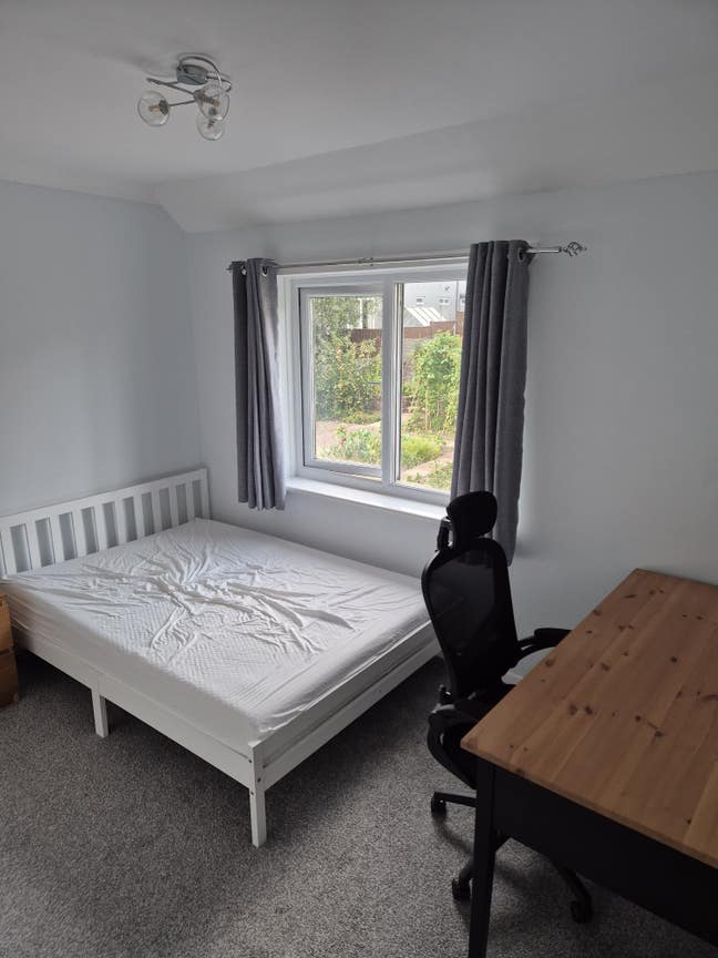 Double room in Whitleigh Main Photo