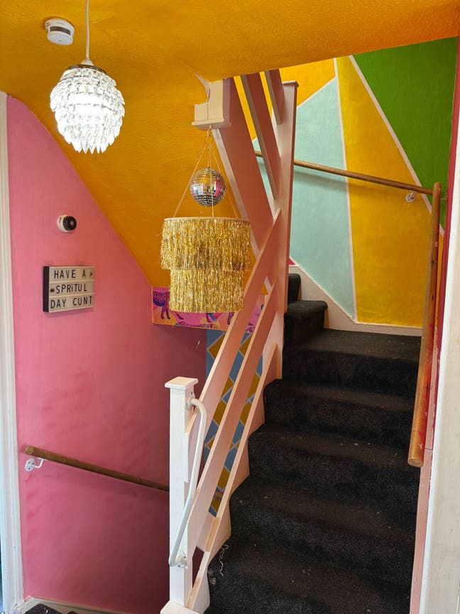 Room in 3story Fun Vibesy Home with garden Main Photo