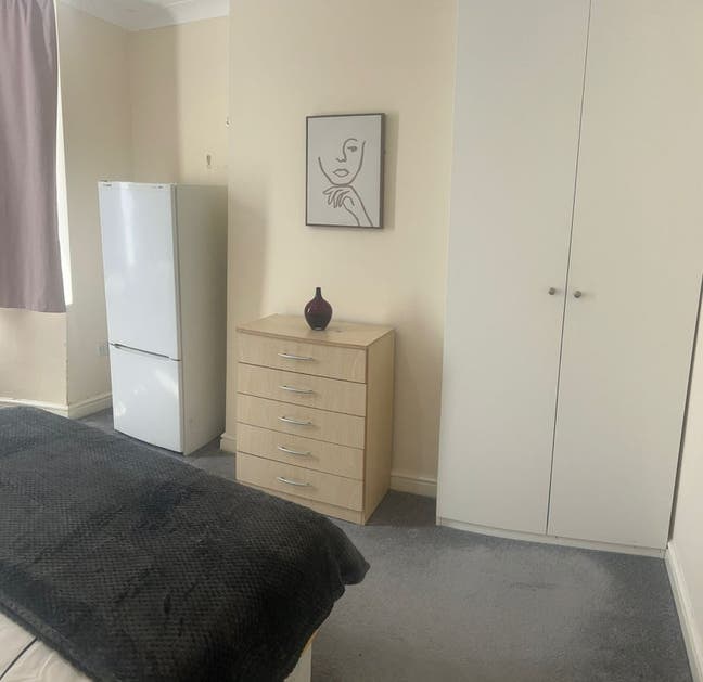 🌟 Double Room Available in Kingsbury Main Photo
