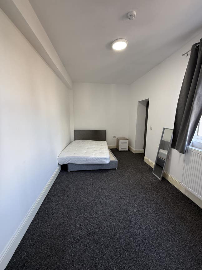 Spacious Ensuite Room in Shared Accommodation – Mo Main Photo