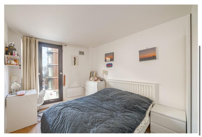 Bright Double Bed & Bathroom in Clerkenwell! Main Photo