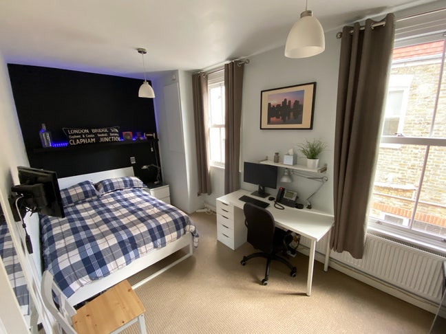 Large Double Room in Excellent Modern Flat Main Photo