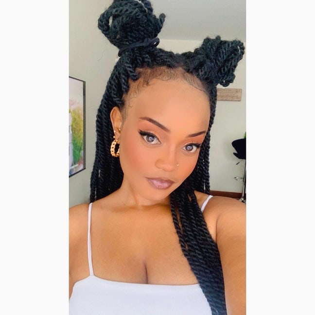 Professional Female seeks a double room Main Photo