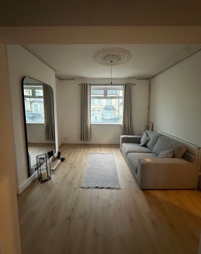 Room with En-suite Main Photo