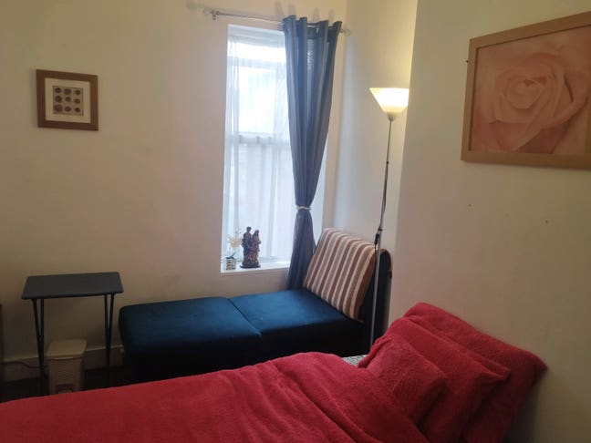 Furnished Room available for single occupancy  Main Photo