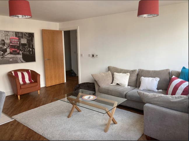 Harbourside 2 bed/2 bathroom flat with parking Main Photo