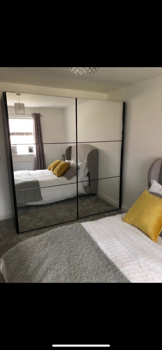Large Double Room - Females Only Main Photo