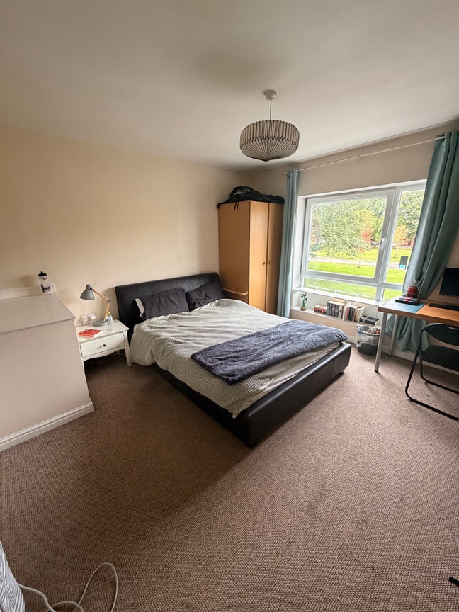 Spacious double room in Ardwick Main Photo