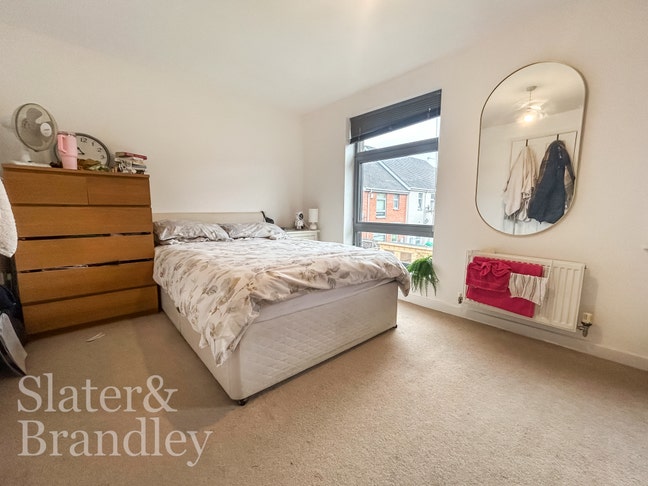 **Double Room**Fantastic Location**Modern Developm Main Photo
