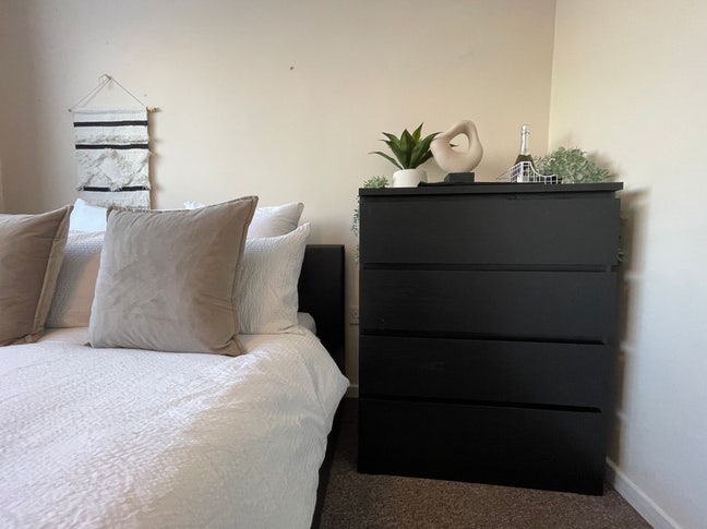 Double Room w/ Parking - Available 10th Nov(12A-C) Main Photo