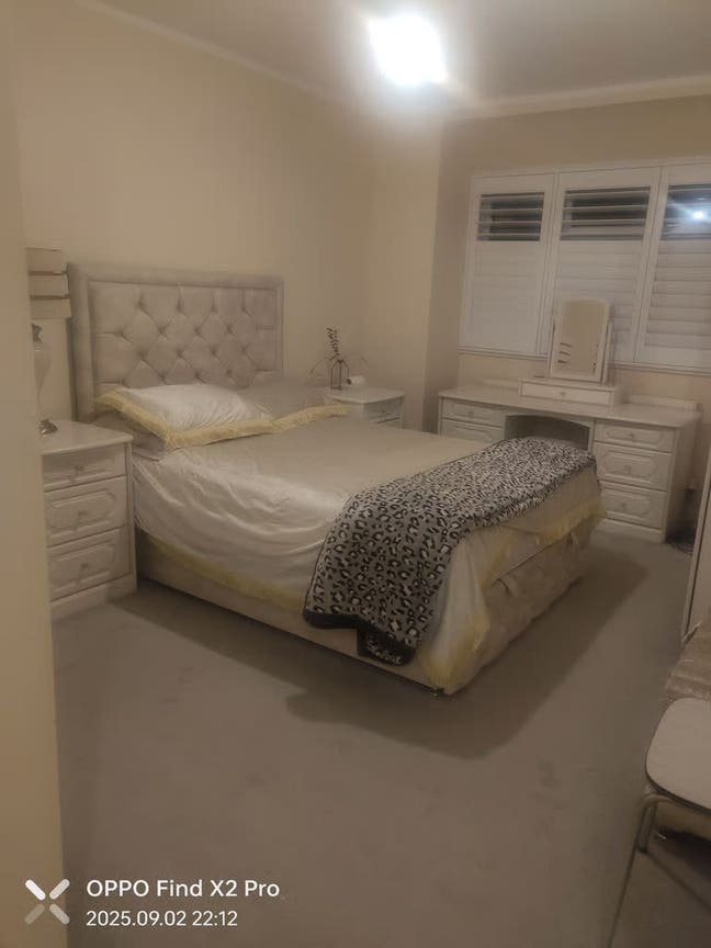 🌸Spacious Room in Family House For Couple-IG11 🌸 Main Photo