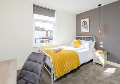 Luxury Ensuite Room *50% off First Month's Rent* Main Photo