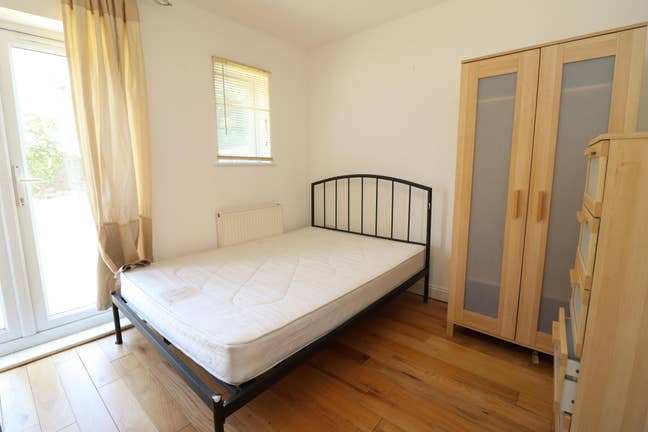  En-Suite (Single) E15 | Available in November Main Photo