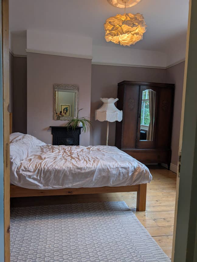 Room to rent in Whalley Range Main Photo