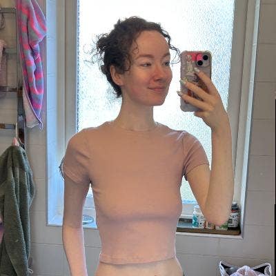 Professional Female seeks a double room Main Photo