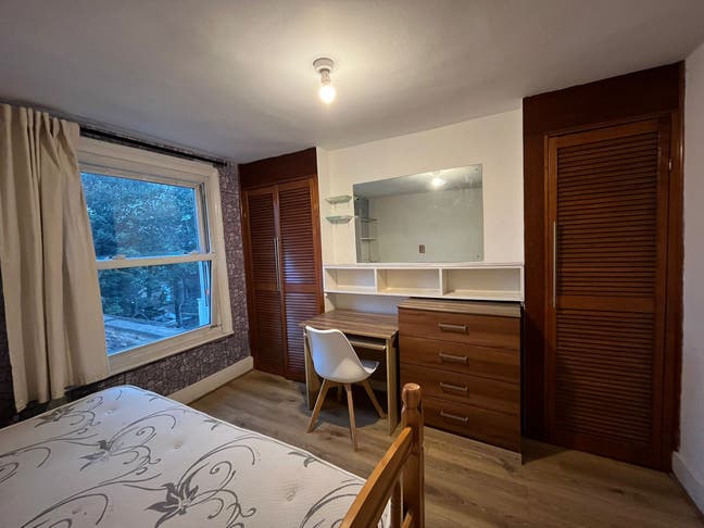 Room in a Shared Flat, Clapham High Street, SW4 Main Photo