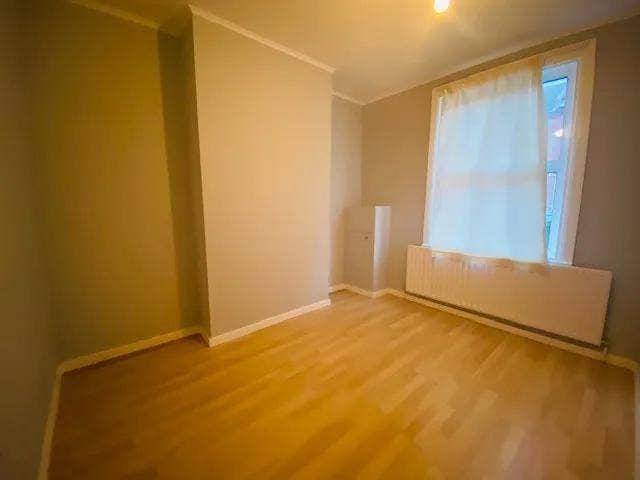 Rooms for Short Stay  Main Photo