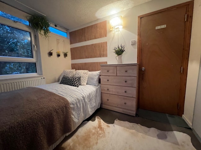 Perfect Putney Pad, Private Lounge! Main Photo