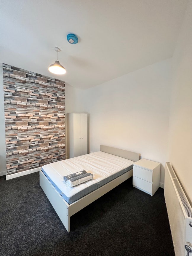 Double Room in Shared House..👉 Includes All Bills  Main Photo