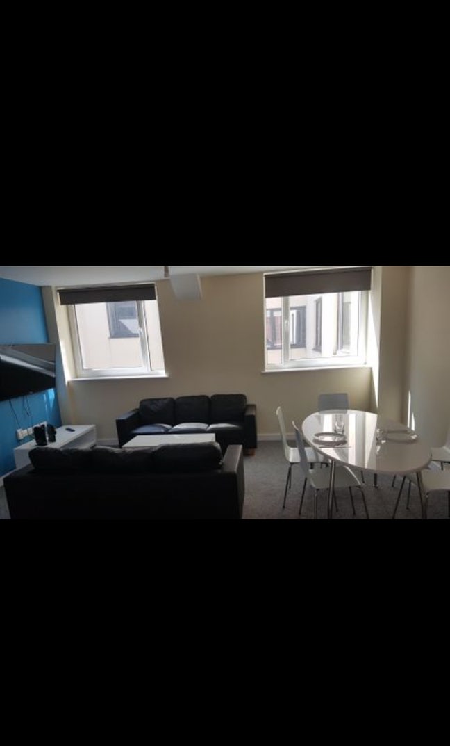 Single bedroom and shower room  Main Photo