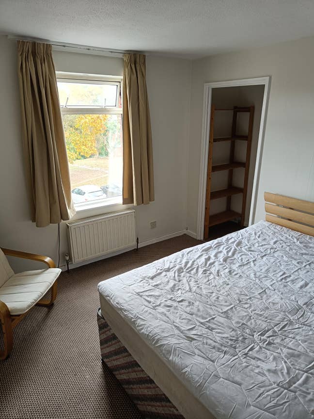 4 Bedrooom House Share in Basildon Main Photo