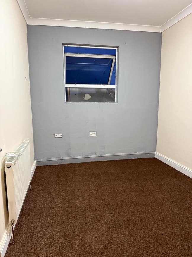 5 Bedroom House to Let- Gravesend, DA12 1EX -£2200 Main Photo